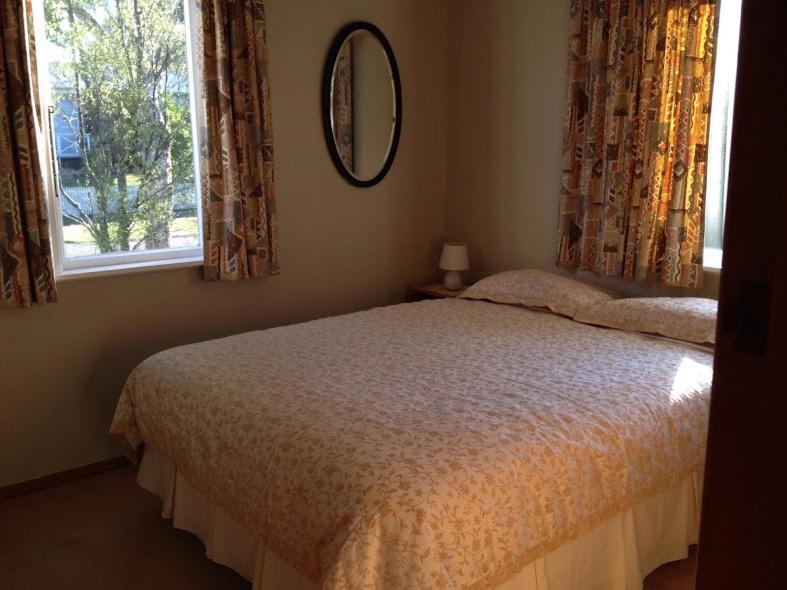 Turangi Home Family Size Tauposee Exterior foto