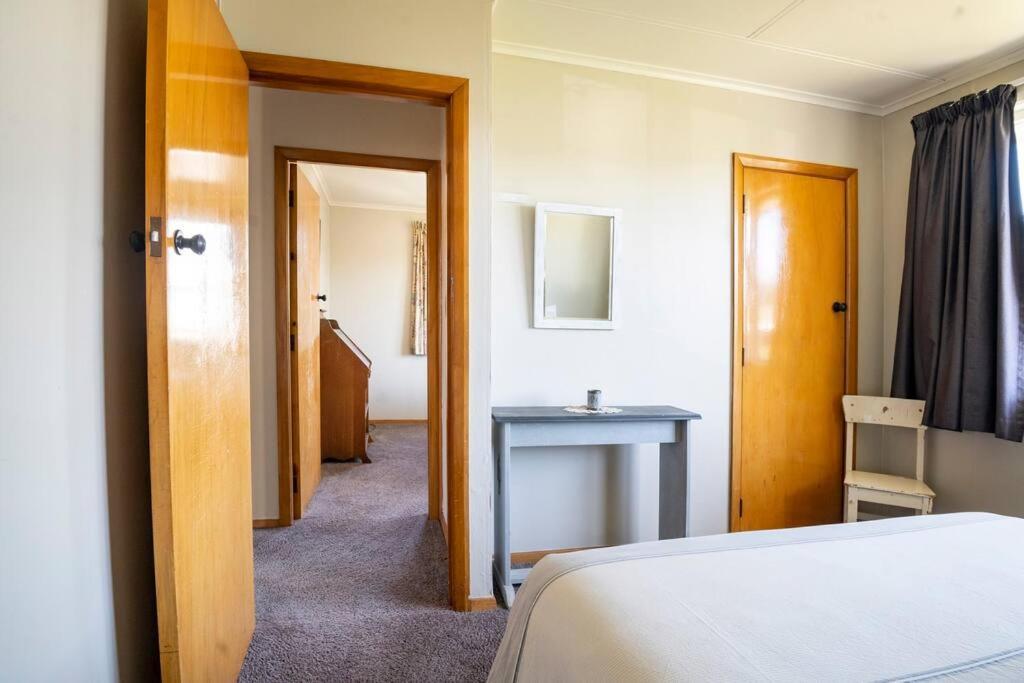 Turangi Home Family Size Tauposee Exterior foto